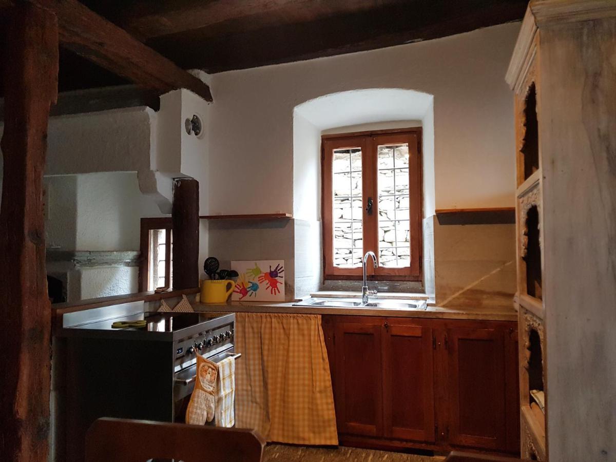 La Baita Di Francesca Montecrestese Bagian luar foto